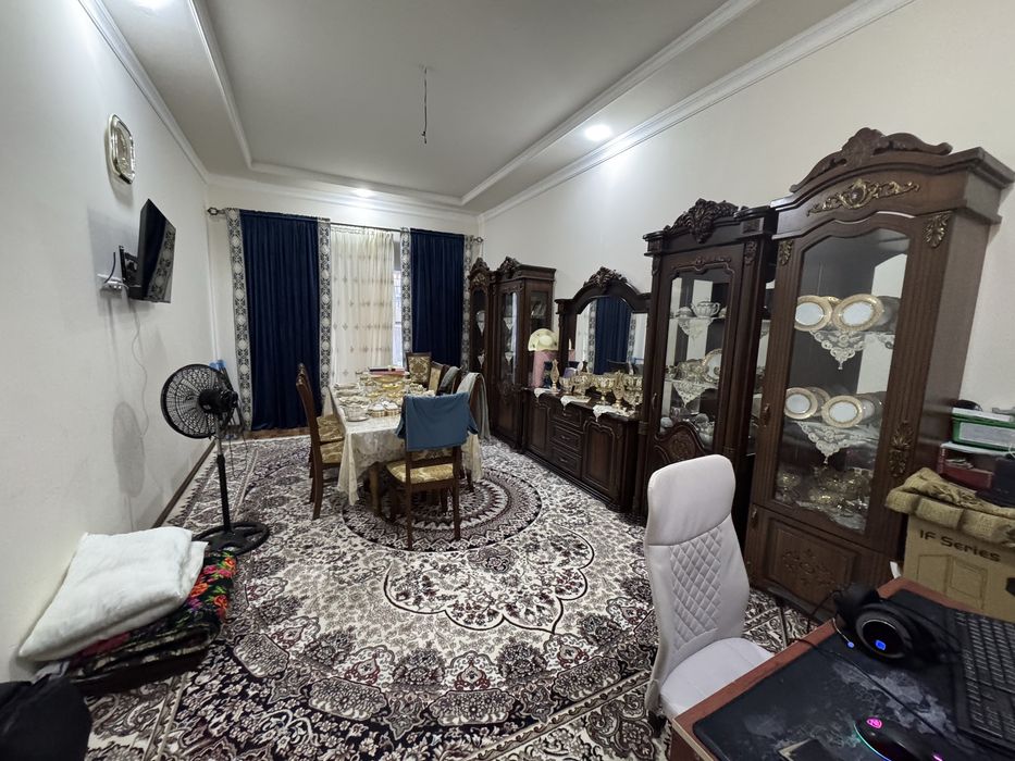 Срочно продается дом 5 комнат (без маклера, оплата частично)