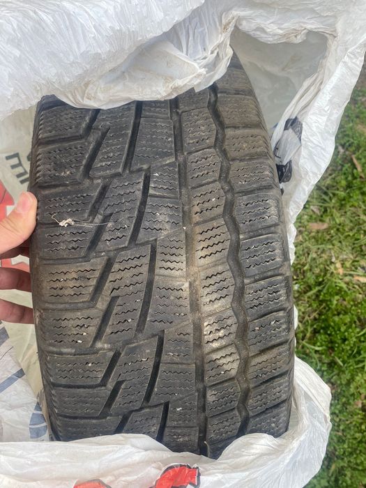 Продам зимние шины