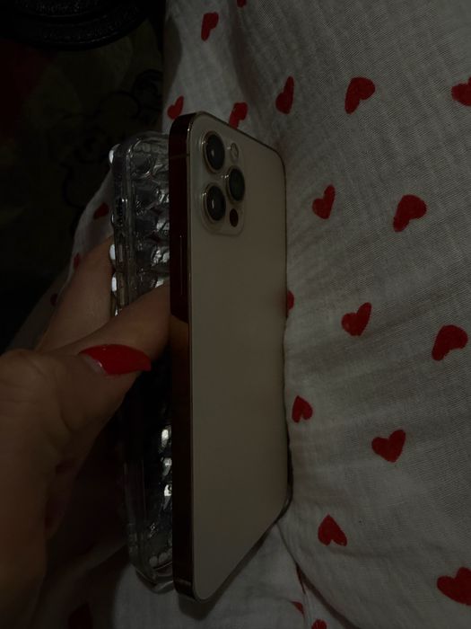 Айфон 12 pro сотовый телефон