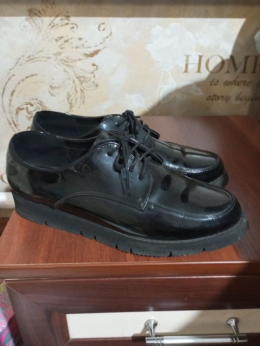 Женские ботиночки продам