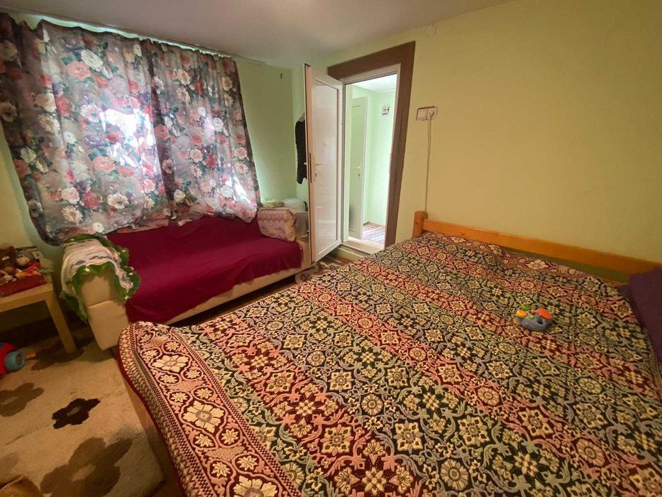 Casă bătrânească de vânzare – Călugăreni, jud. Prahova