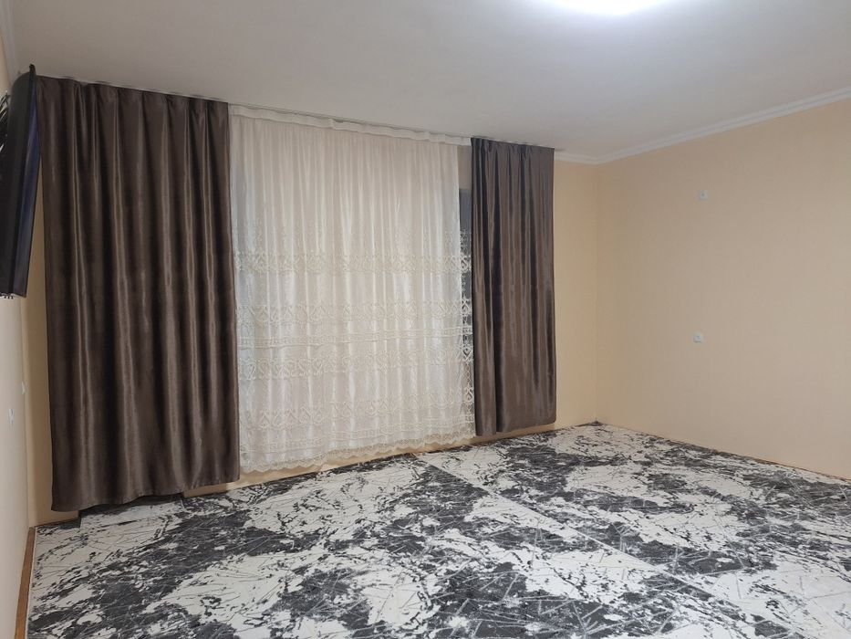 Shahar markazidan 3 xonali dom ijaraga. Yangi dom