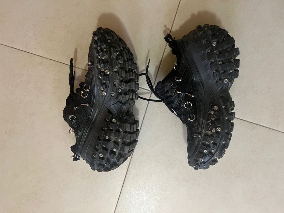 Balenciaga Defenders Piercing