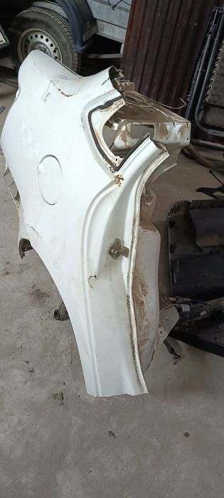 Продам заднее крыло (четверть)