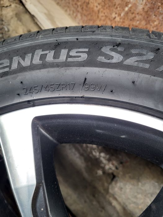 Шины летние 245/45/17