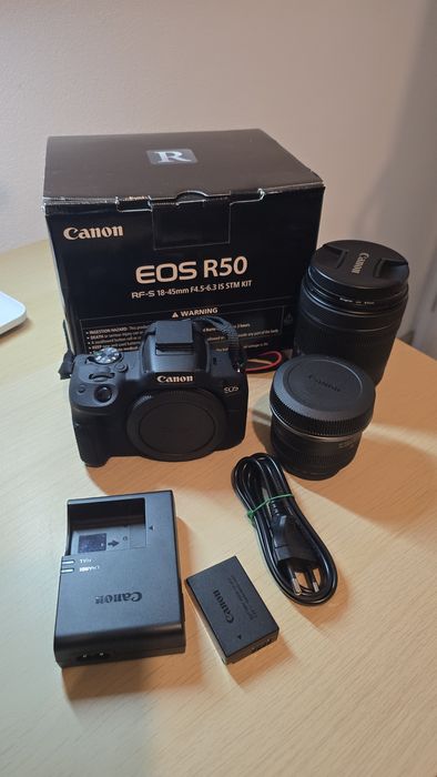 Canon EOS R50 + 2 obiective (18-45 + 24-105) | Garanție | Ca nou!