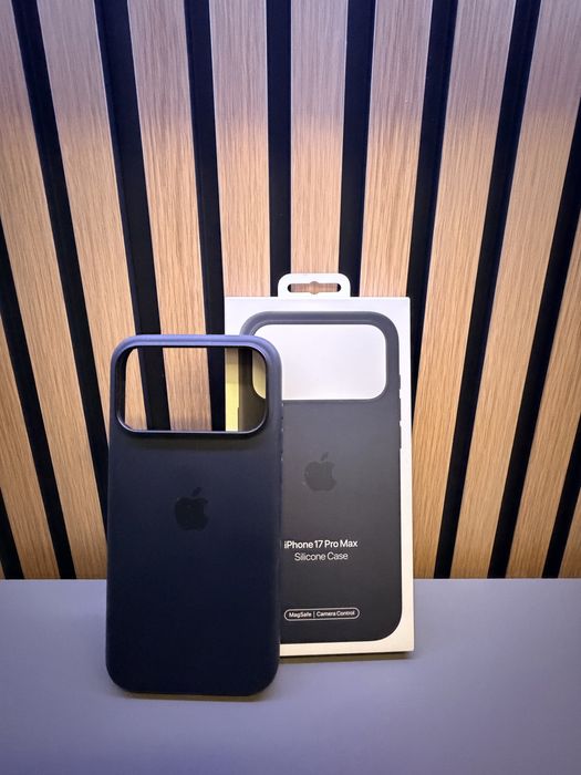 оригинален кейс с Magsafe Iphone 17 pro max black