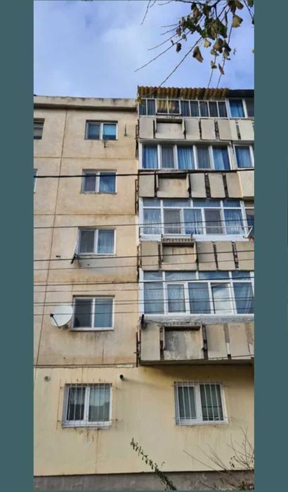 Vand apartament 3 camere