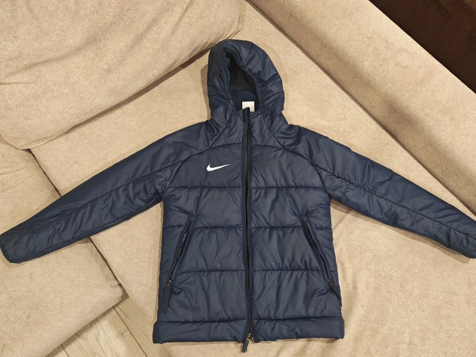 Яке nike 137-147