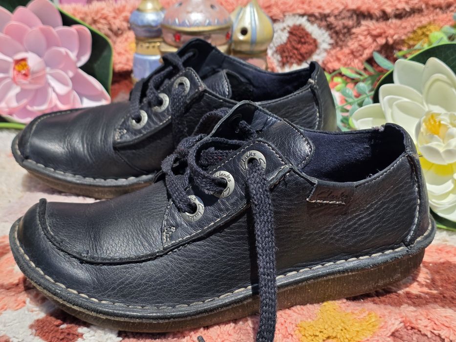 Clarks обувки естествена кожа N38