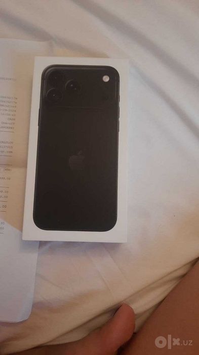 Iphone 18 pro max black va blue 256 Gb sim/e-sim.