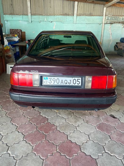 Продам машину Ауди                   С4