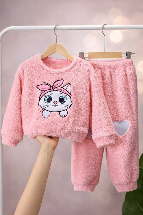 Зимни и пролетни комплекти за малкиге дами