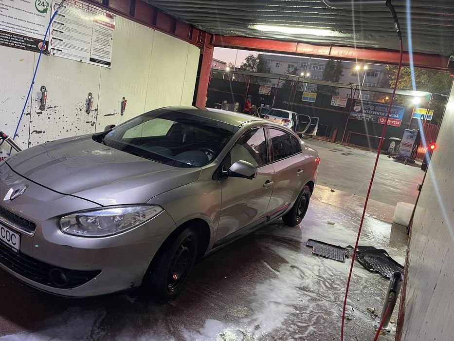 Vand sau schimb renault