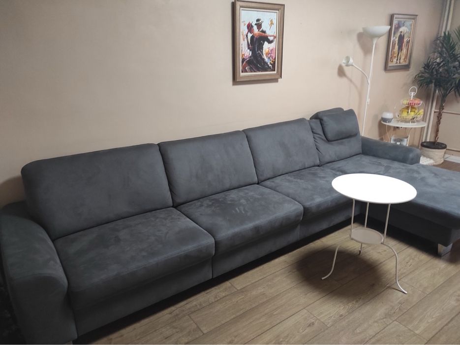 Ъглов диван с механизъм на лежанката