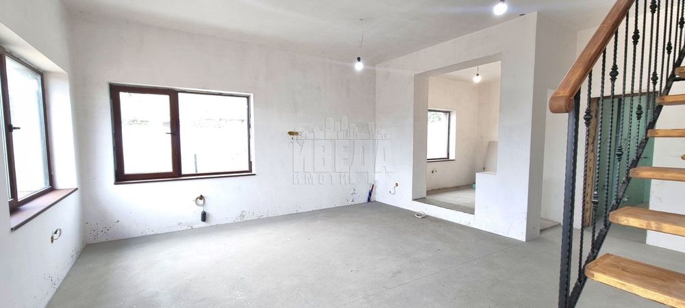 Продава се Къща в с. Здравец, Област Варна - 190 кв.м за 1132 €/кв.м - Снимка #5