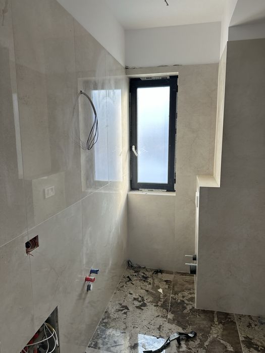Vand casa insiruita