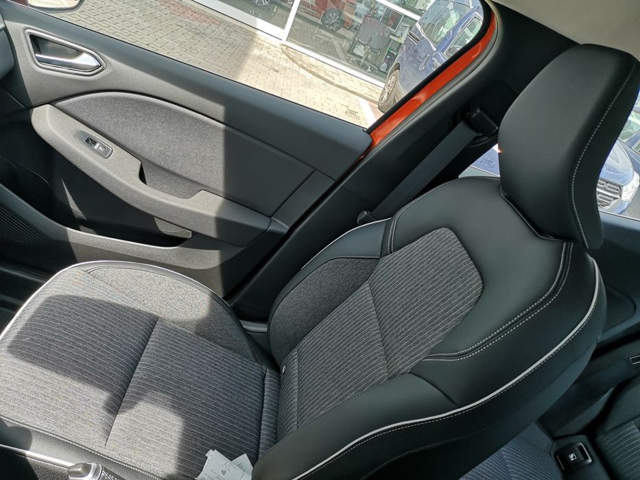 Renault Clio 5  cu km putini