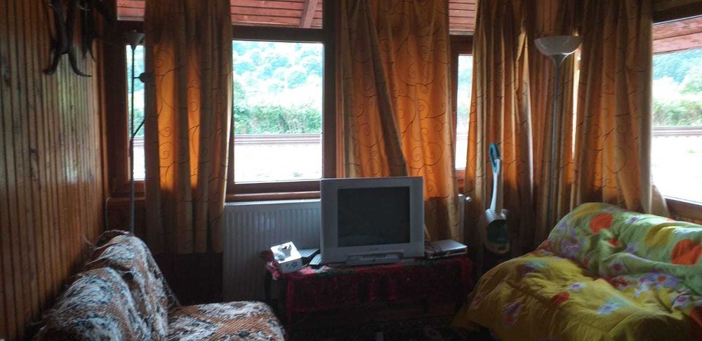 Vila la munte pe DN1 la 8 km de Sinaia