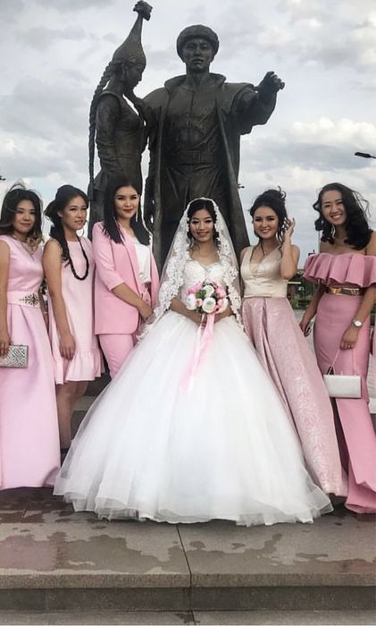 Продам свадбеное Платье