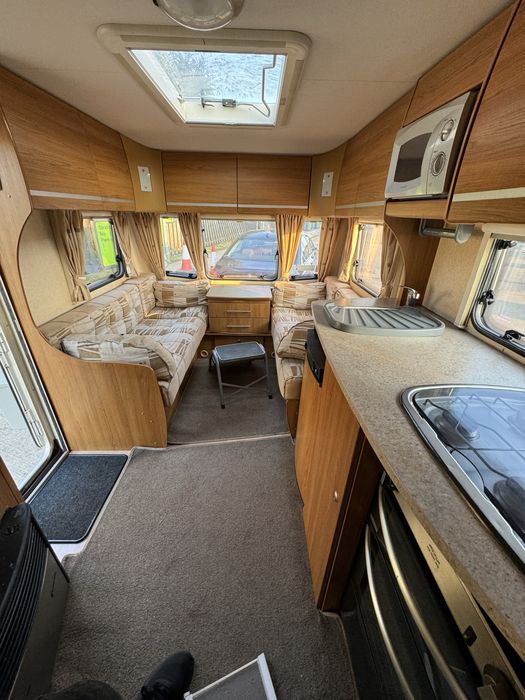 Inchiriere rulota cu 2 zone, AC