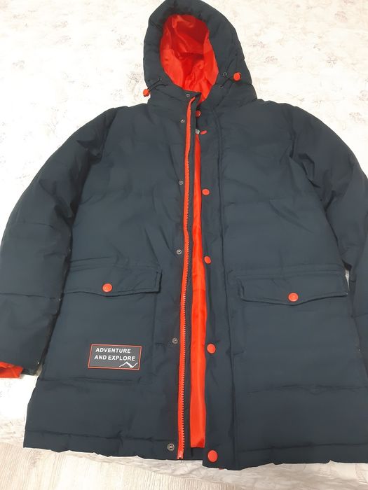 Продам зимнюю куртку для мальчика.