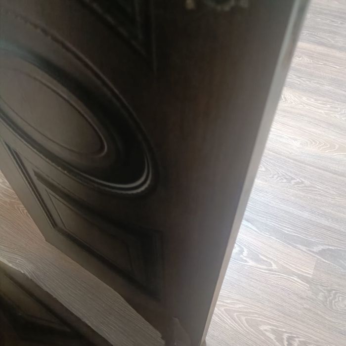 Отдам 2 двери размер 60см