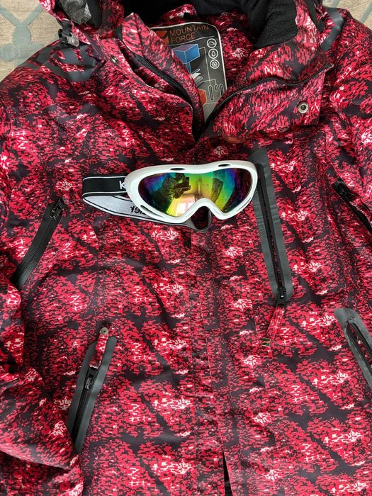 Горнолыжный костюм