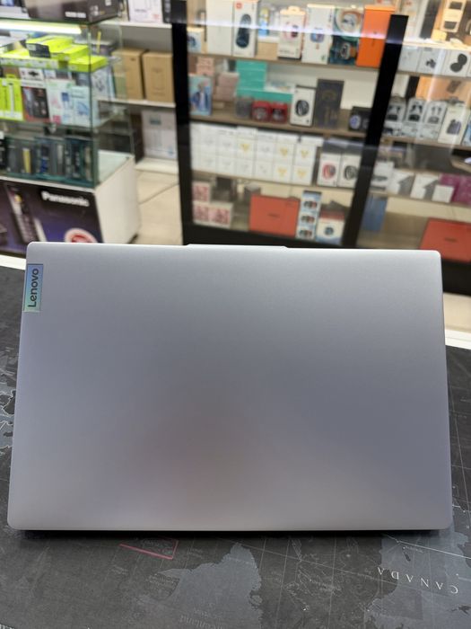 Lenovo ideapad slim3 15IRU8