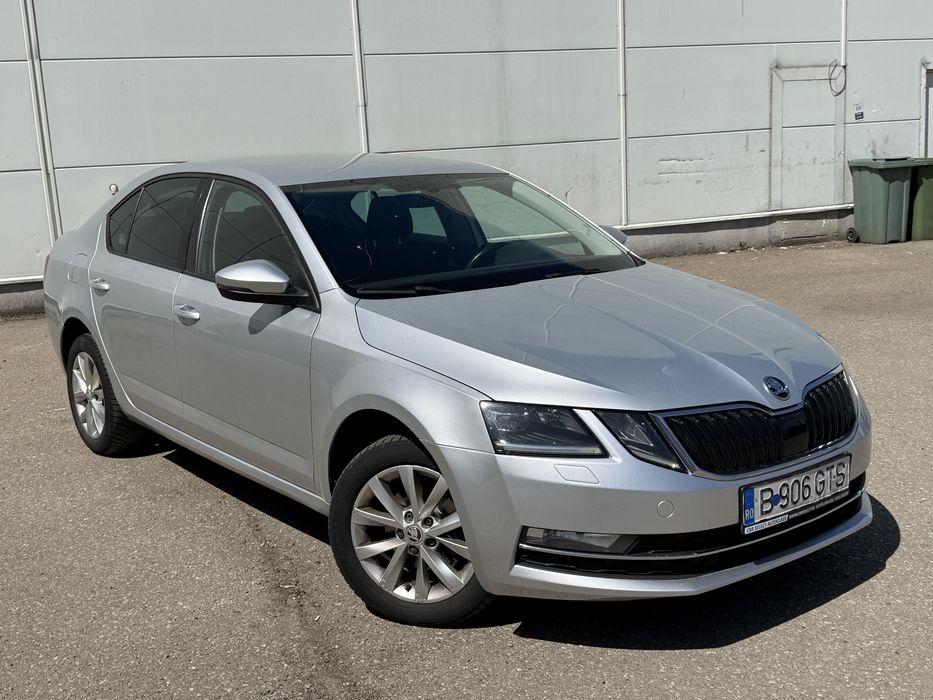 Vand Skoda Octavia 3 facelift berlina full led xenon euro 6 multimedia carplay jante keyless go start stop pilot automat scaune incalzite
