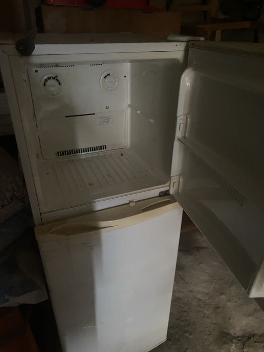 Холодильник на запчасти