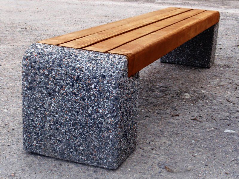 Скамья из камня Евро