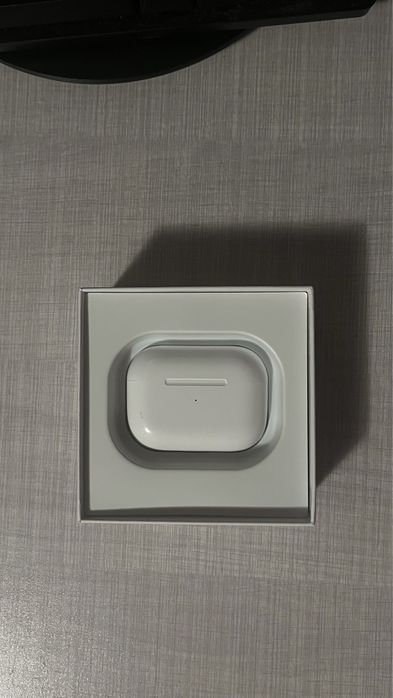 Продавам AirPods pro
