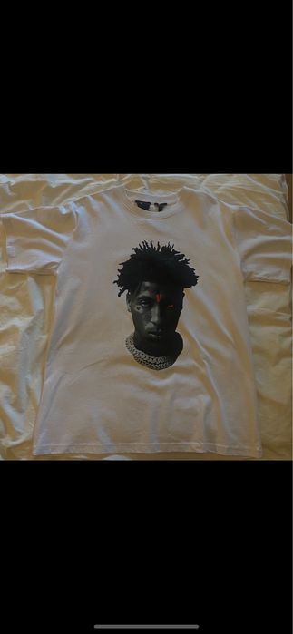 vand tricou Vlone