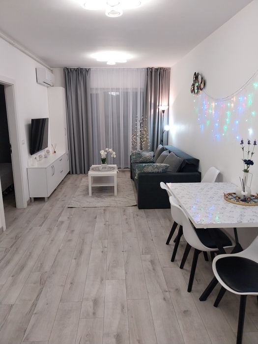 Dau spre închiriere, în regim hotelier apartament cu 2 camere Adora Pa