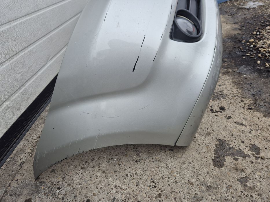 Bară Față Completa Toyota Corolla Verso 2004-2007.
