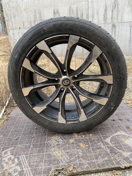 Диск 22  с резиной