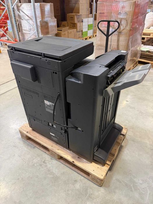 Vand imprimanta multifunctionala Konica Minolta Bizhub 300i