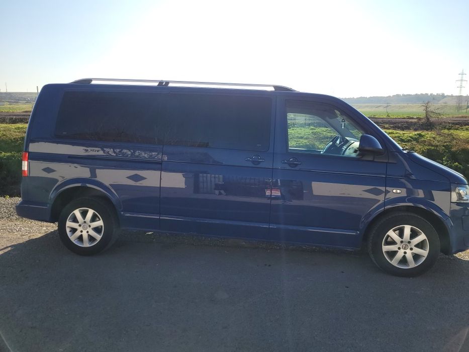 Inchiriere microbuz  8+1