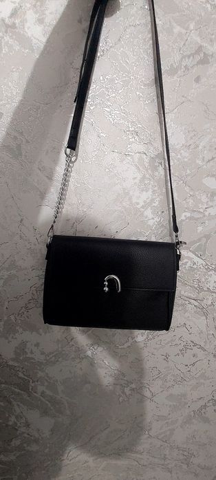 Продаётся новая сумка-клатч.