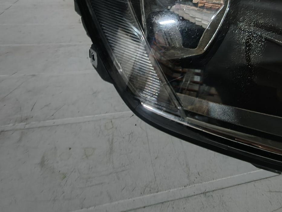 Far dreapta Vw Golf 7 2013 2014 2015 2016 cod 5G1941006E
