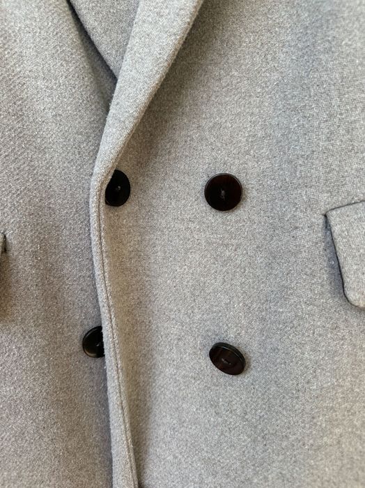 Продам пальто MANGO