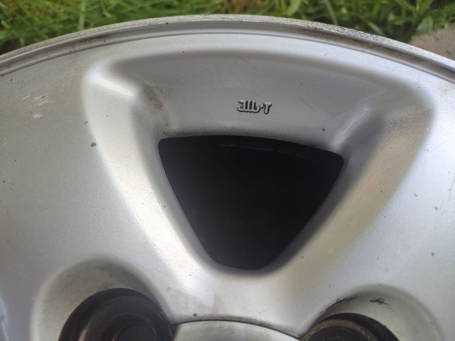 Продам диски r18. Toyota 100