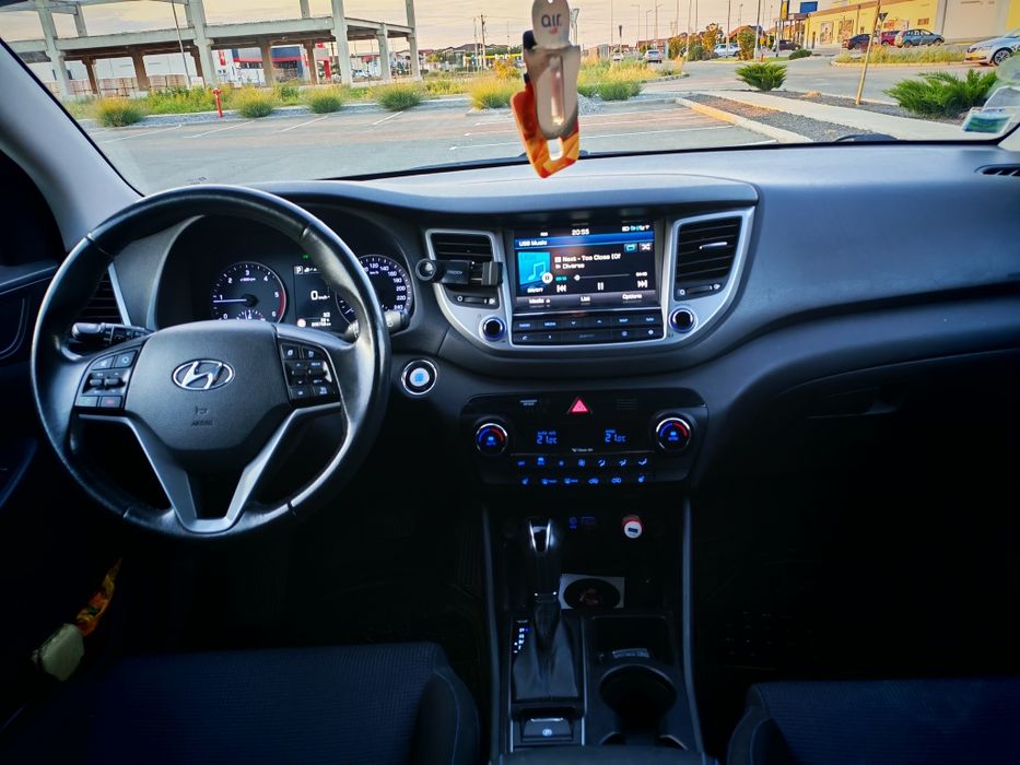 Hyundai Tucson 1.7 CRDi, 141 CP Automată – Echipare Premium Luxury 2017