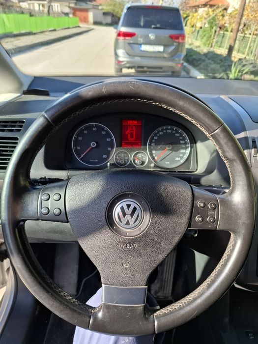 Продава се VW Touran Freestyle 1.4 TSI