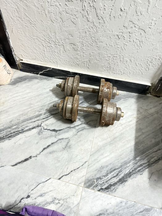 Продается гантели 15 кг