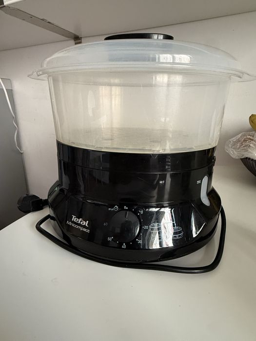 Aparat de gatit cu aburi