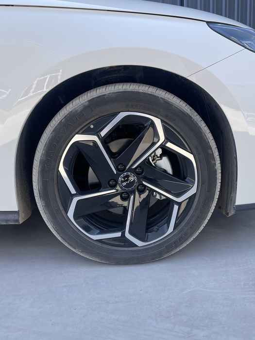 BYD Seal 06 hybrid 3500km zapas hod , holati juda yaxshi