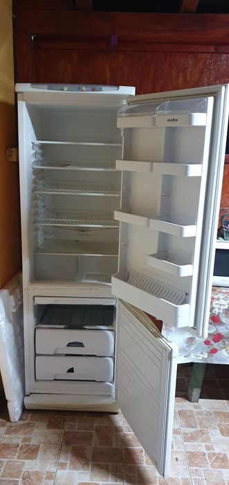 Vând frigider în stare perfectă de funcționare