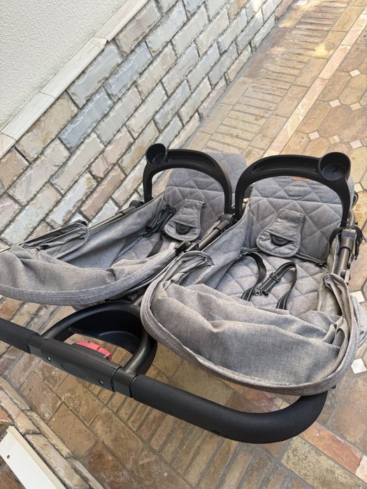 Коляска для двойни